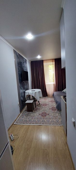 Сдам почасам посуточно понедельно  квартиру студия район 7поликлинники