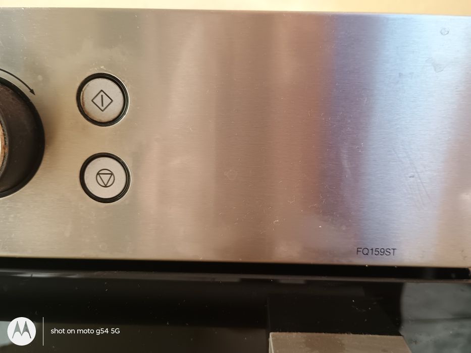 Фурна за вграждане SAMSUNG FQ159ST с микровълнова функция и грил