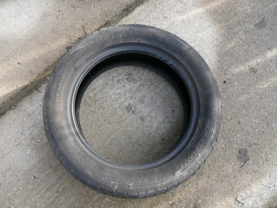Anvelopă de iarnă marca ”Kumho”, cu dimensiunea 185/55R15