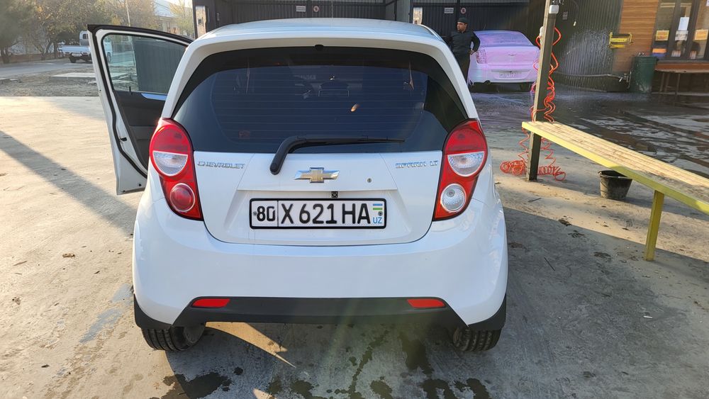 Spark 3 pozaitsiya 2014 yil