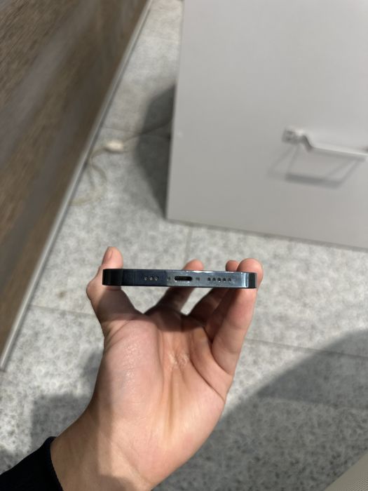 Iphone 12 pro yaxshi holatda