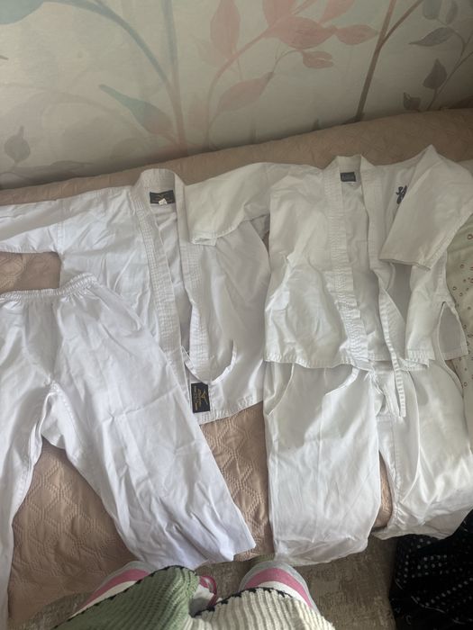 Продам костюм для карэтэ