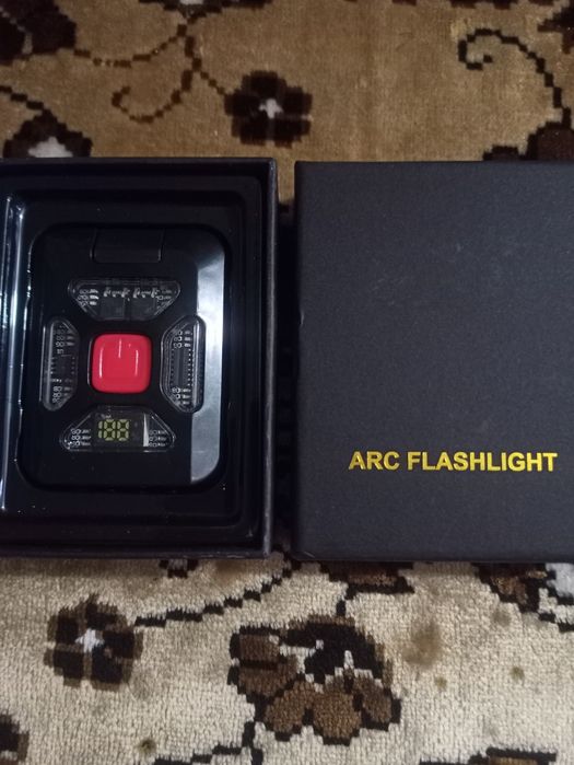 Зажигалка-фонарик