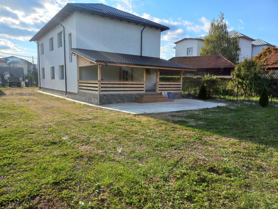 Vând sau Schimb Casa in Centru Voinesti