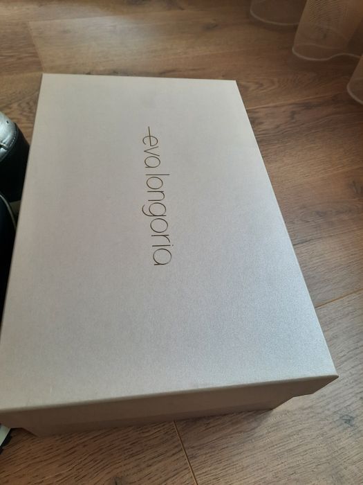 Дамски черни маратонки