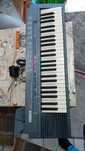 Vând orga Yamaha PSR-3 second-hand