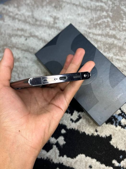 Samsung galaxy s22 ultra 12/256gb karopka dakument holati 9/10