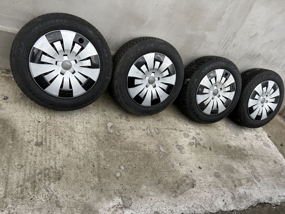 Roți iarnă de tablă R16 cu capace originale Audi