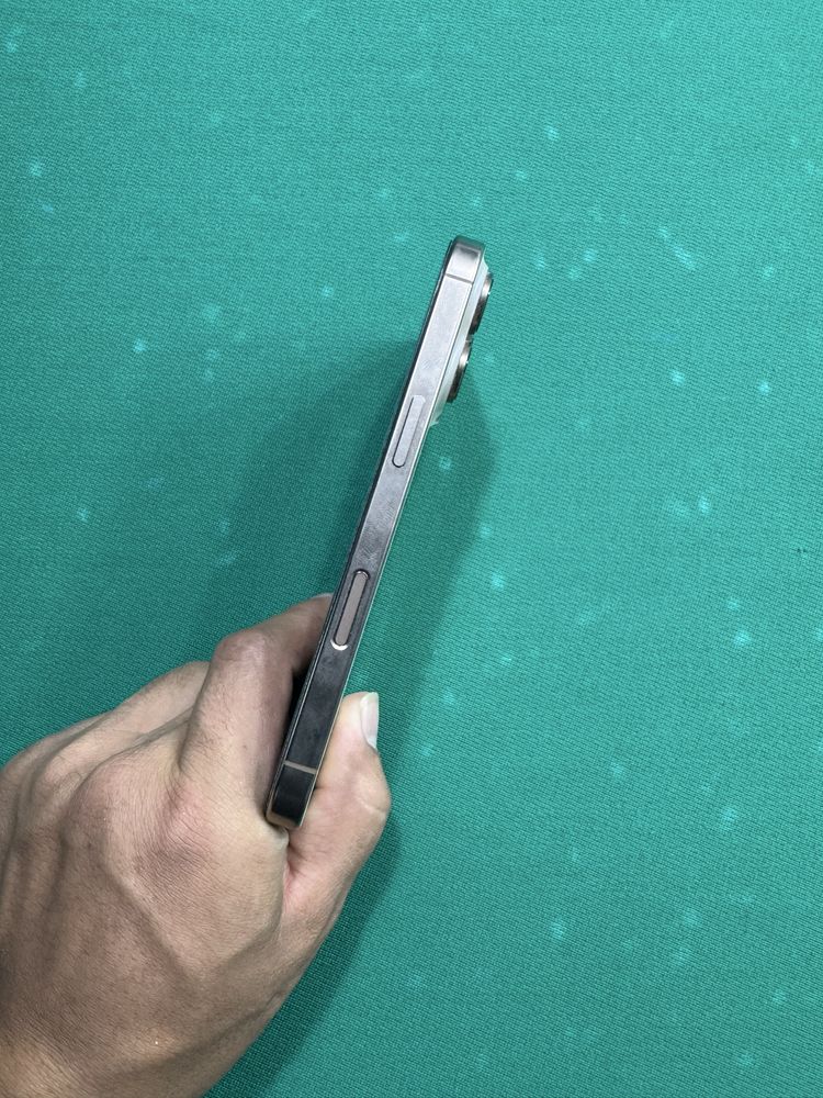 Iphone 16 pro sroshni sotiladi