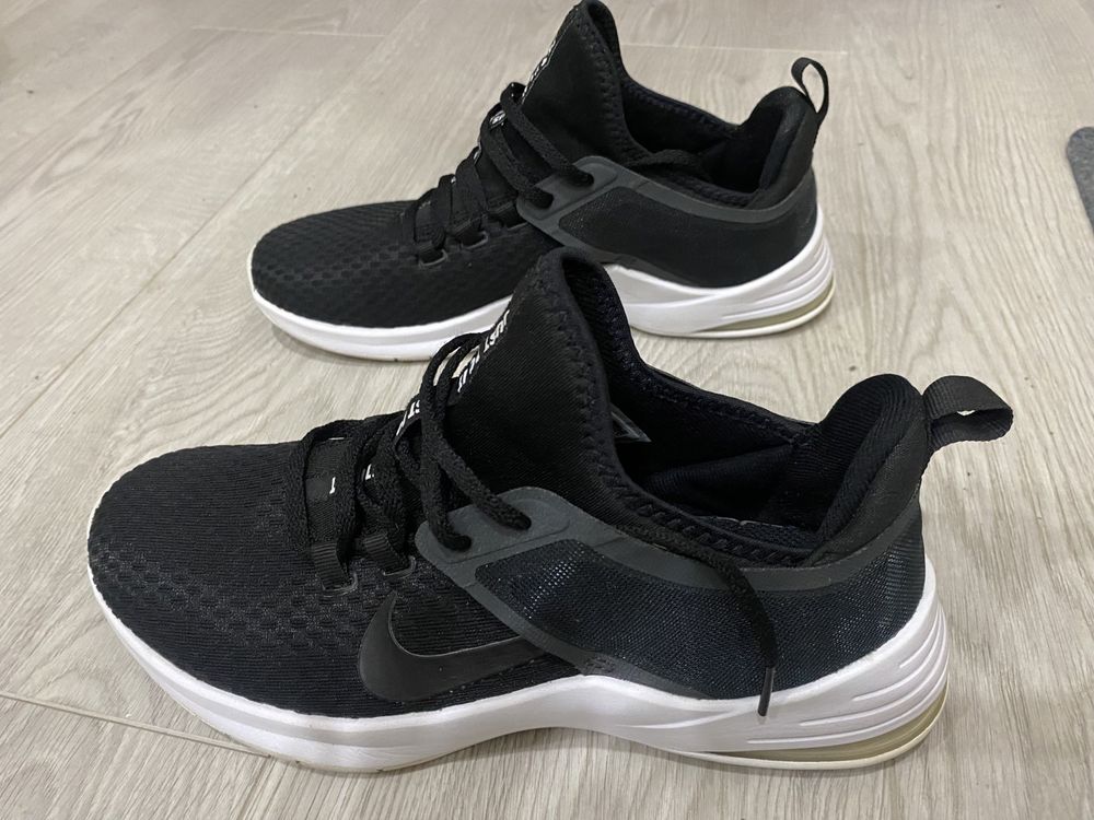 Маратонки NIKE АIR