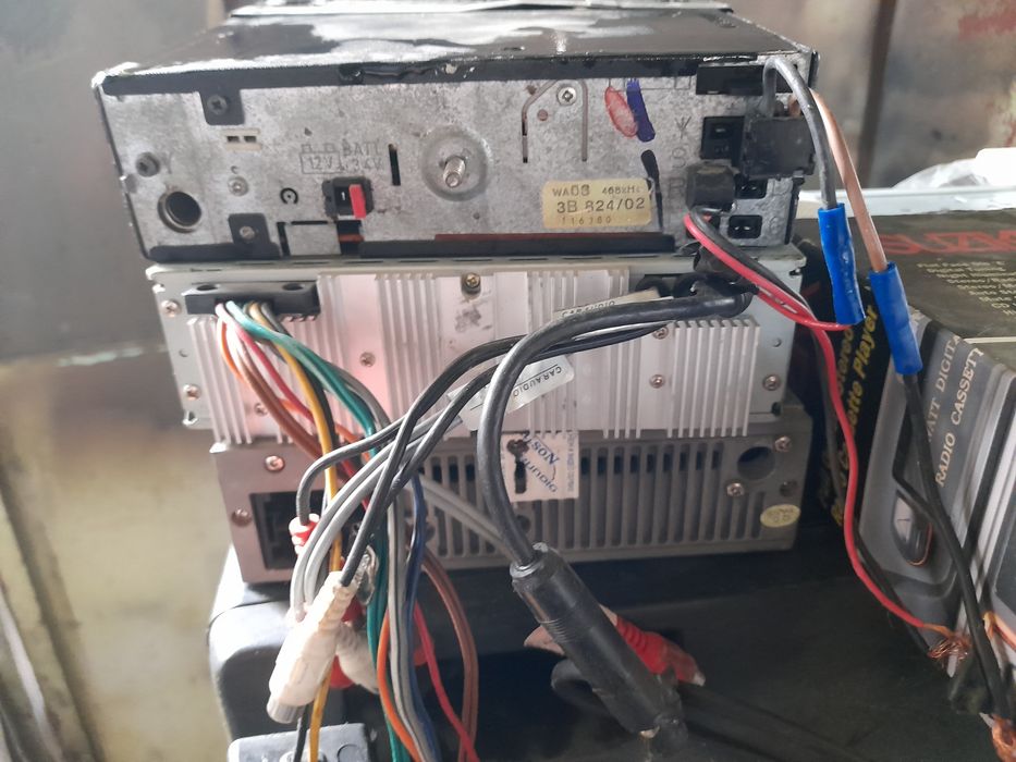 Телевизор Панасоник, Прахосмукачка ЕТА и 3 бр СД  та за кола с шейна