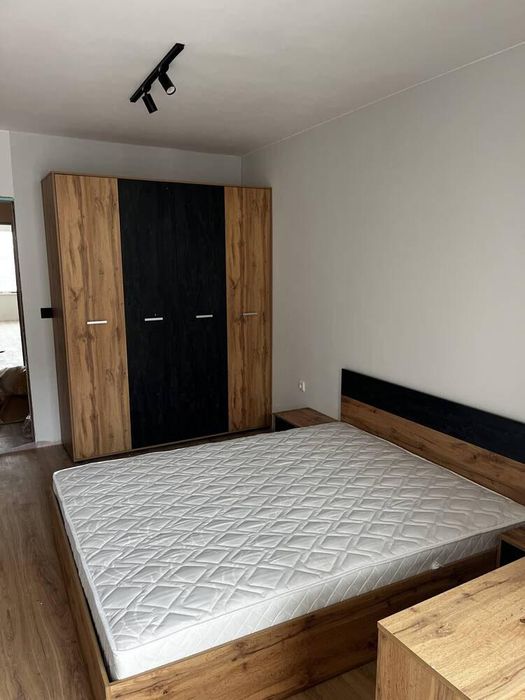 Дава се под наем Двустаен апартамент в Бургас, Меден рудник - зона В - 75 кв.м за 357 € - Снимка #1