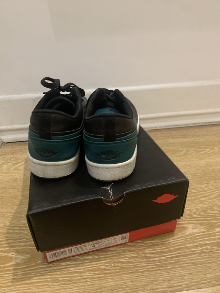 Обувки Nike Jordan 1 low