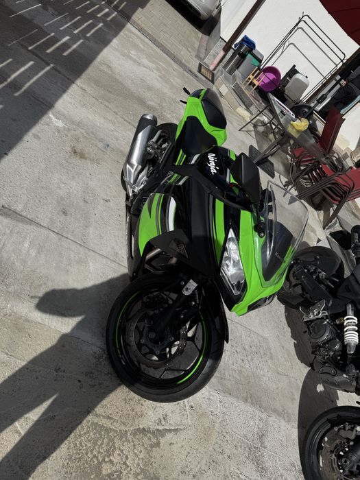 Kawasaki ninja 300