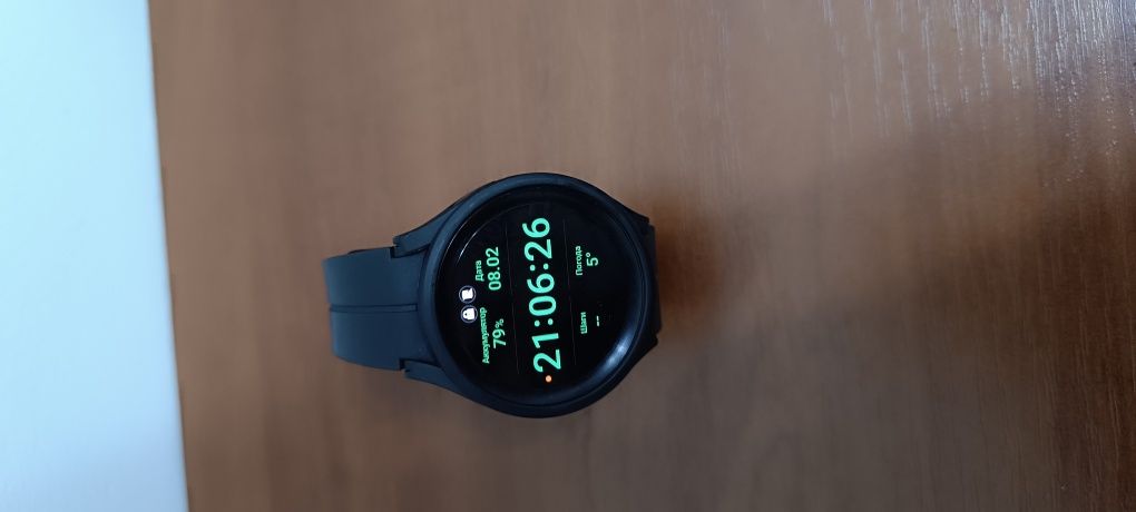 Samsung galaxy smart watch 5 pro