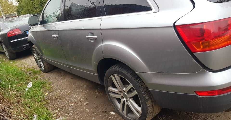 Audi Q7 3.0tdi BUG  на части / ауди кю7 3.0тди 233