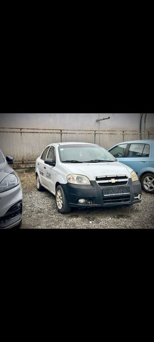 Vând pentru dezmembrat chevrolet