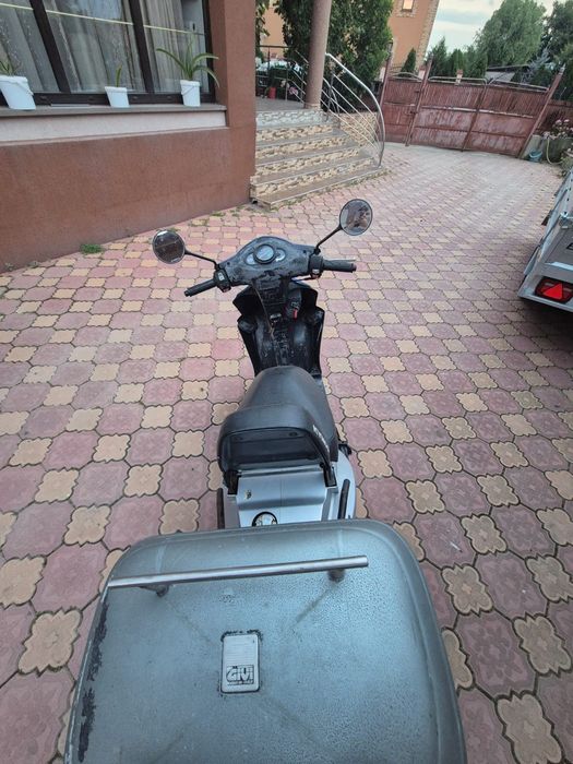 Vând scuter kymco 80cc