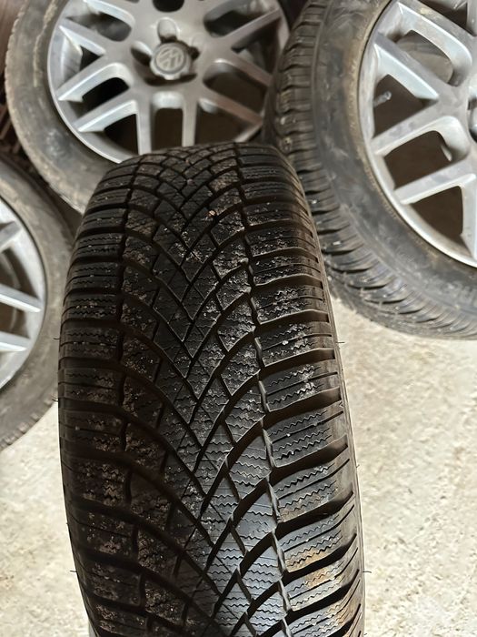 Bridgestone зимни Гуми 205/55 R16