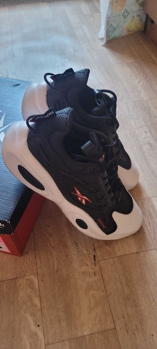 Оригинални маратонки "Reebok "