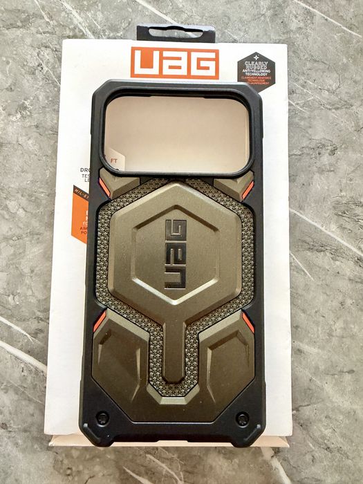 Husa UAG 17 pro MAX