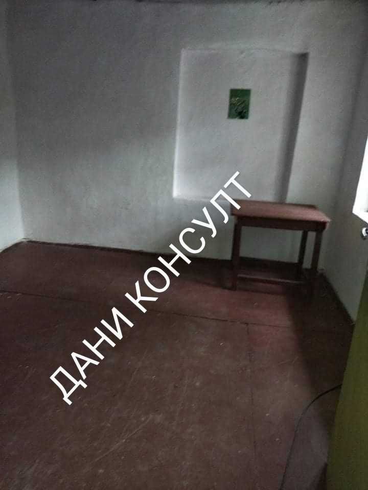 Двуетажна къща с двор в с. Българско Сливово, обл. Велико Търново