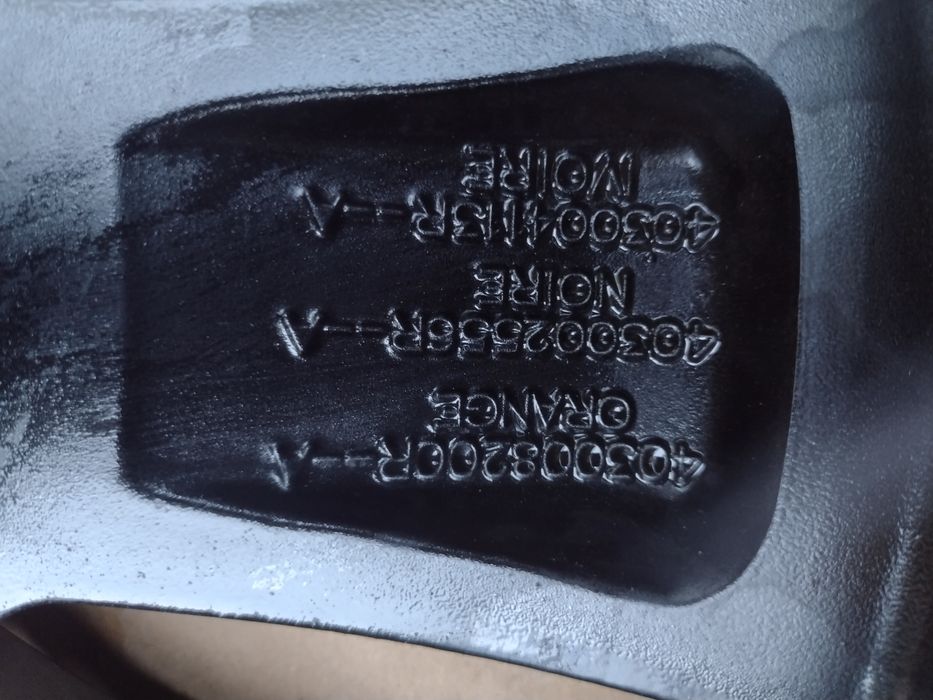 Перфектни 16-4х100 ЕТ40 6.5j Renault Capture