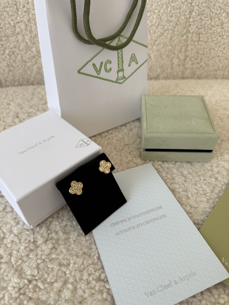 Van Cleef обеци New Season