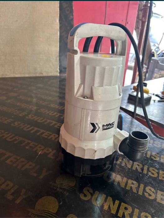 Потопяема помпа електрическа нова