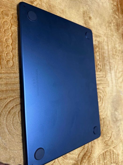 MacBook Air 13” M3 (2024) — 24GB RAM, 512GB SSD, Ideal Holat