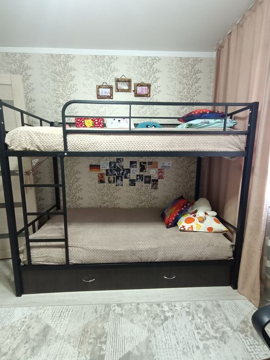 Продам кровать двухъярусная