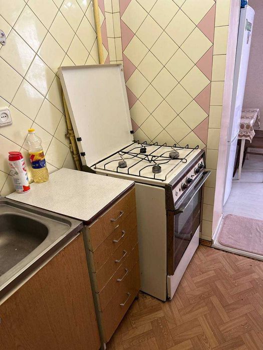 ПРОДАЕТСЯ 2/3/4 54м2 на: м Космонавт Ор.р: МВД Корзинка