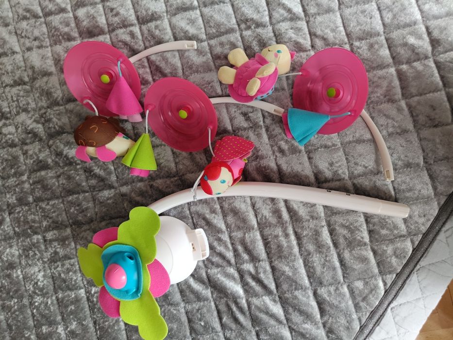 Музикална въртележка + обиколник за кошара + завивка