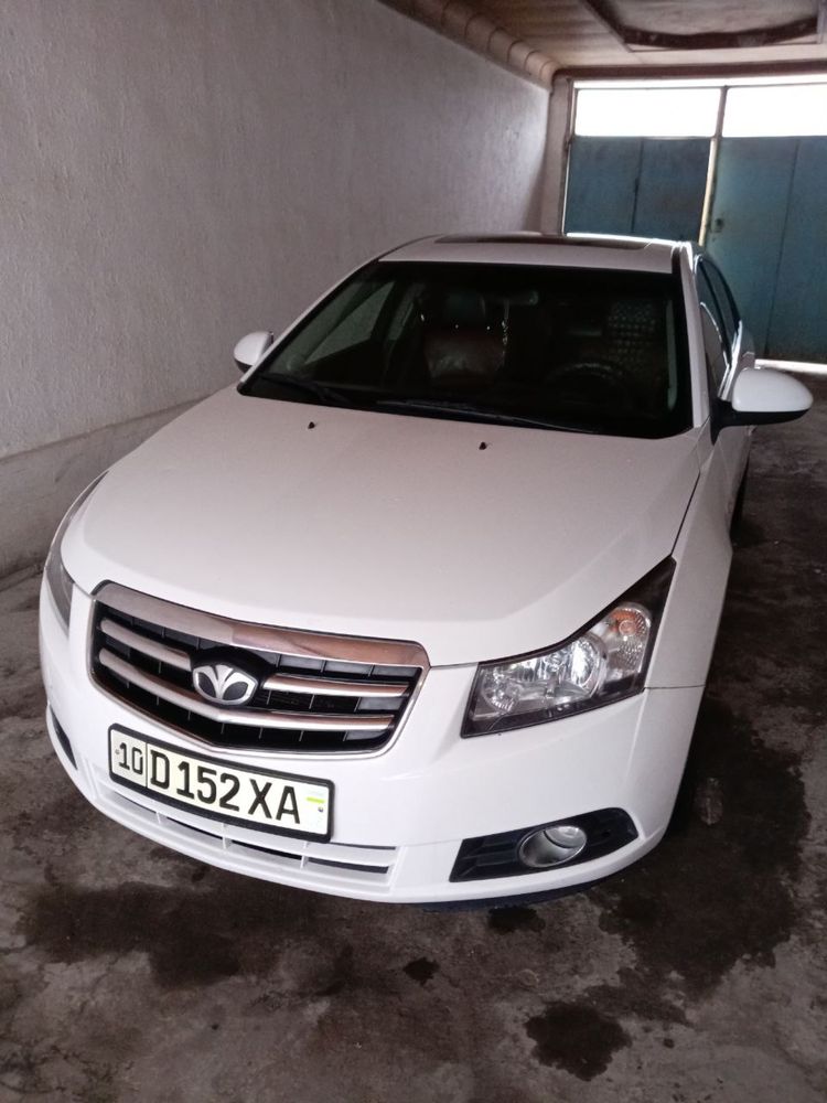 Chevrolet cruze sotiladi