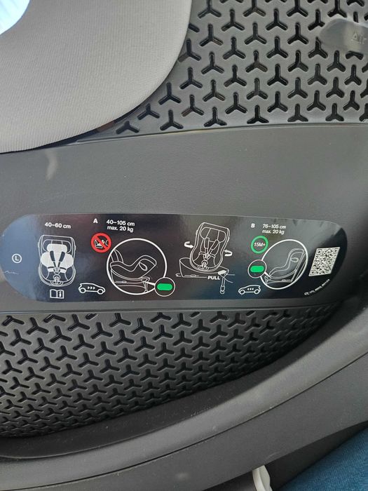 Стол за кола Cybex Sirona G i-size 0-20 кг + база, чисто НОВО +подарък