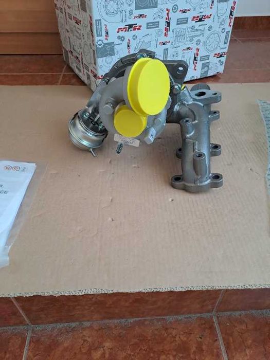 Turbina VW Touran 2.0 TDI 140cp cod motor BMM an2003-2010 turbina noua