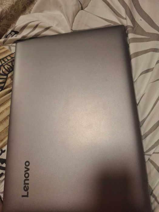 Продава се лаптоп Lenovo