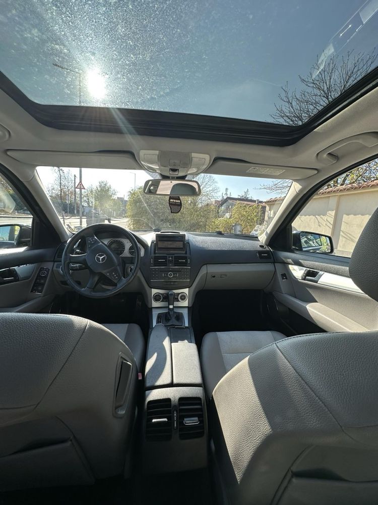Mercedes Benz C220