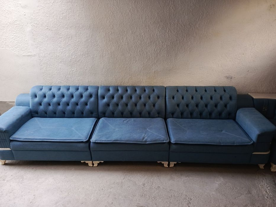 Уголок сотилади холати яхши