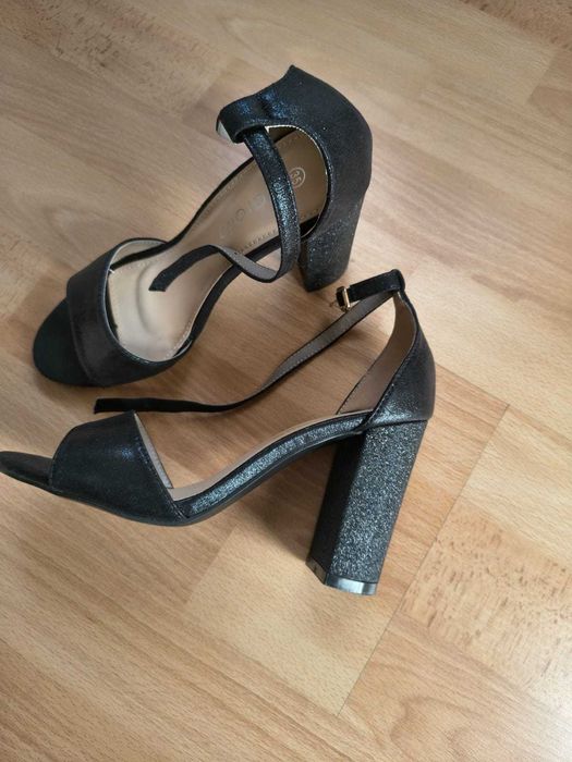 Sandale Elegante cu Toc Gros – Carolie Model 308-58A – Mărimea 35