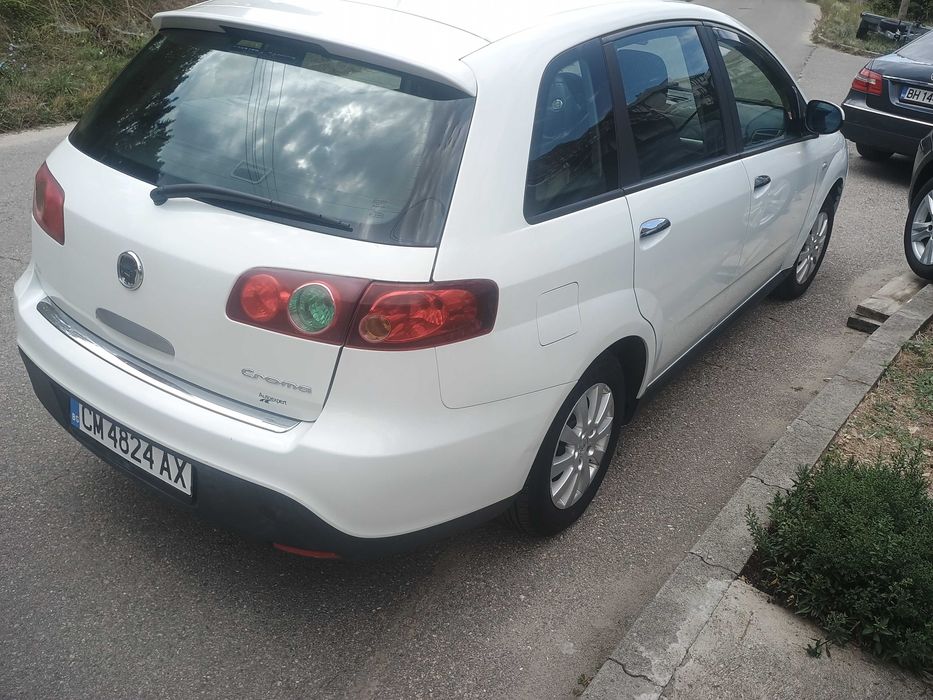 Продавам fiat croma много запазен