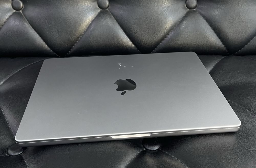 Apple MacBook Pro M1 Pro 16GB\1TB 2021 года в хорошем состояние
