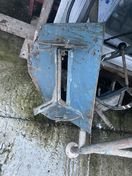 Mașina de tâmplărie. , universala . Precizia București