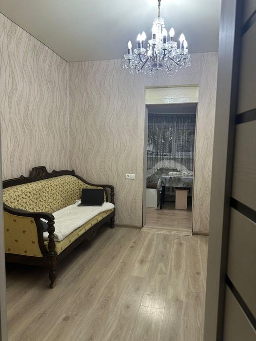 Продам дом в Турксибском районе, 35 квадратов, участок 3 сотки.