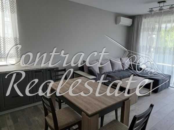 Дава се под наем Тристаен апартамент в Варна, Трошево - 115 кв.м за 688.5 € - Снимка #1