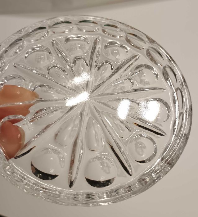 Пресовано стъкло- сосиера,подложка и плато