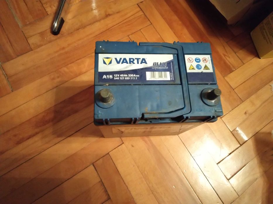 Vind Baterie Varta 40 Ah/330A