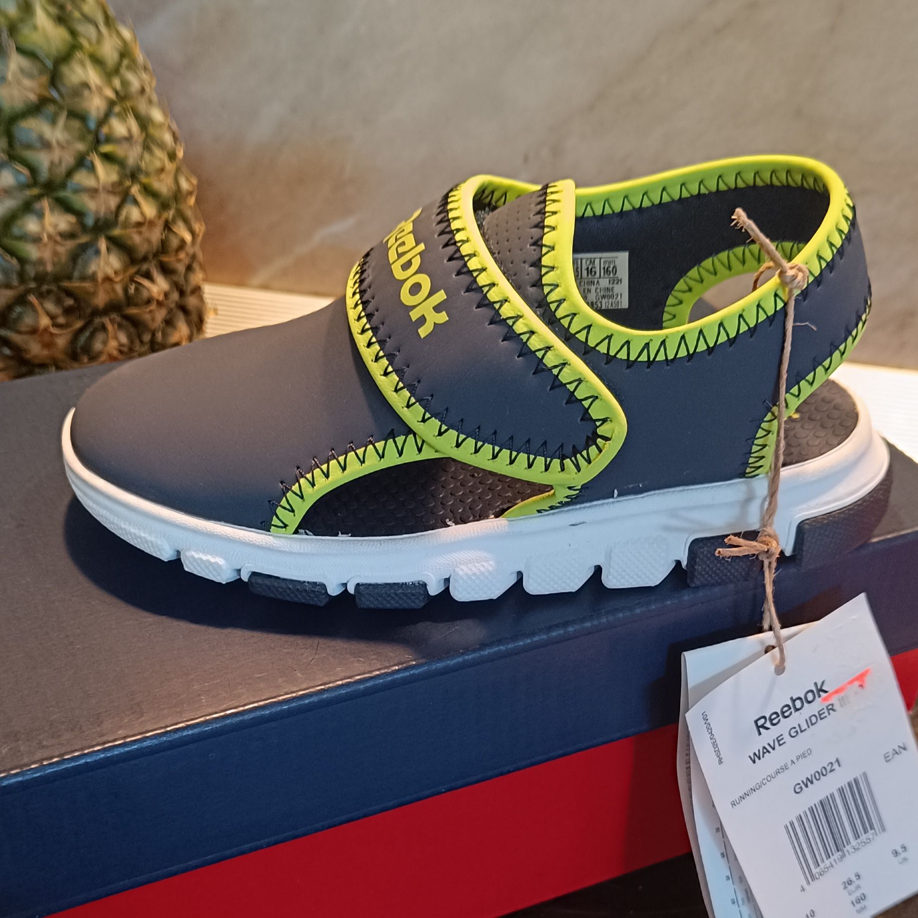 Reebok детски сандали