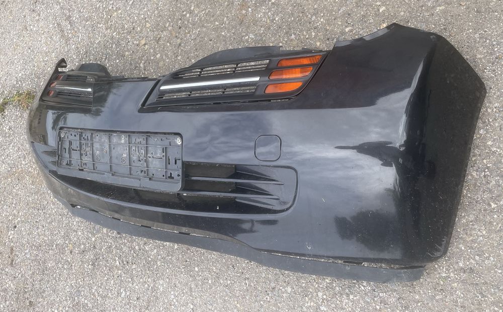 Предна броня за nissan micra k12 2003 - 2010