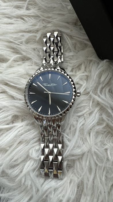 Часовник Thomas Sabo